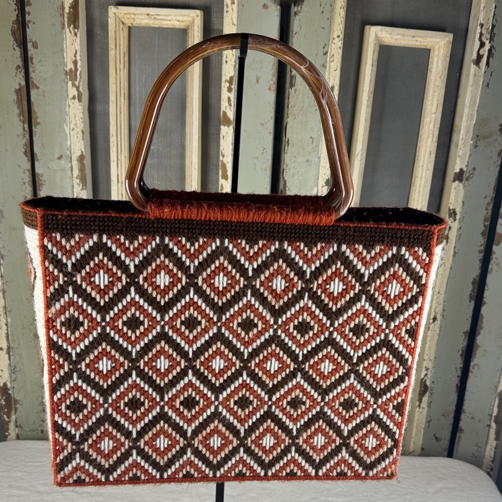 Handcrafted knitted Plastic Grid Brown and White Tote Bag